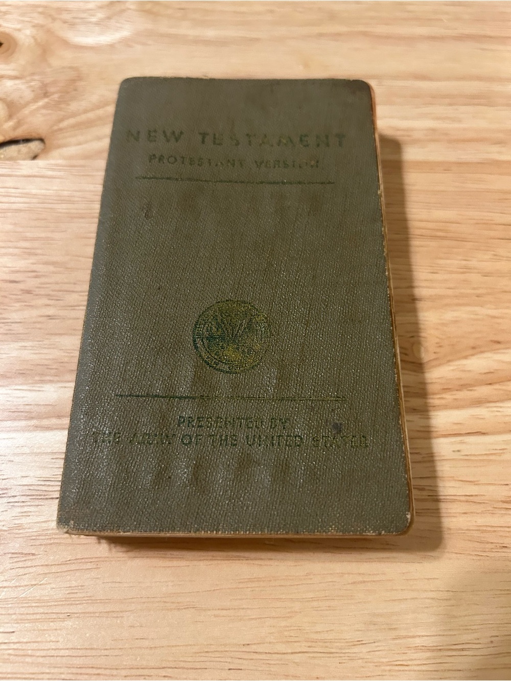 WWII 1941 Military Issued Pocket Bible New Testament Signed J R Weston